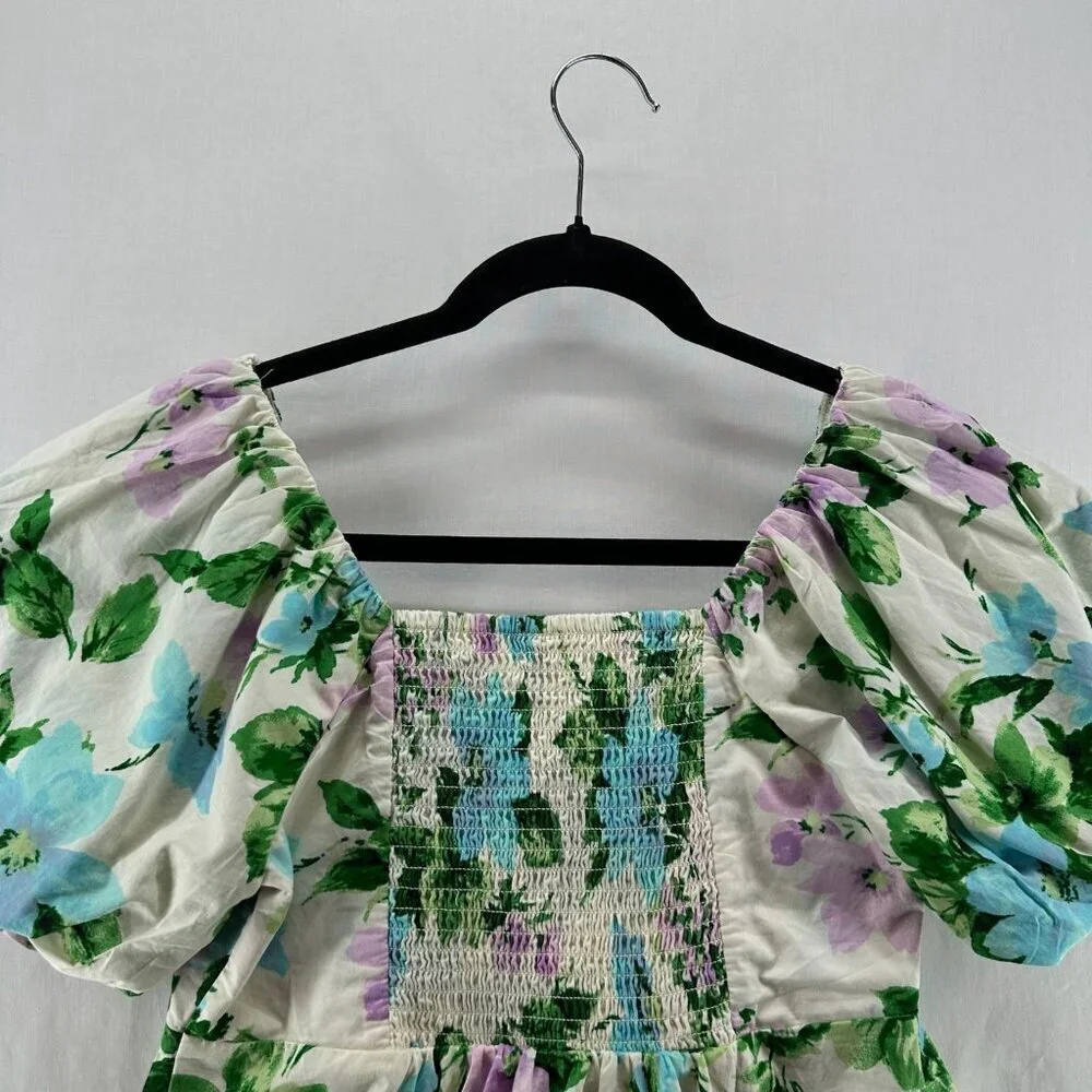 Old Navy Waist Defined V-neck Blouse Womens XS Puff-Sleeve Smocked Floral White